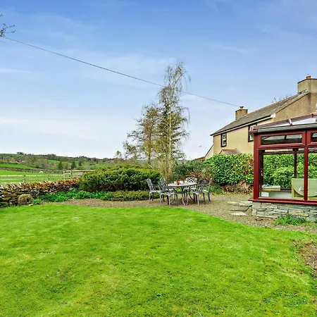 3 Bed In Bampton 92037