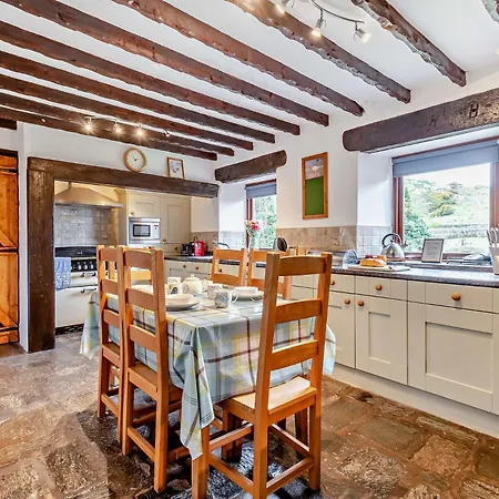 3 Bed In Bampton 92037 Casa vacanze *