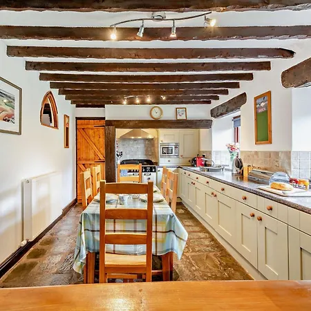 3 Bed In Bampton 92037 Bampton (Cumbria)